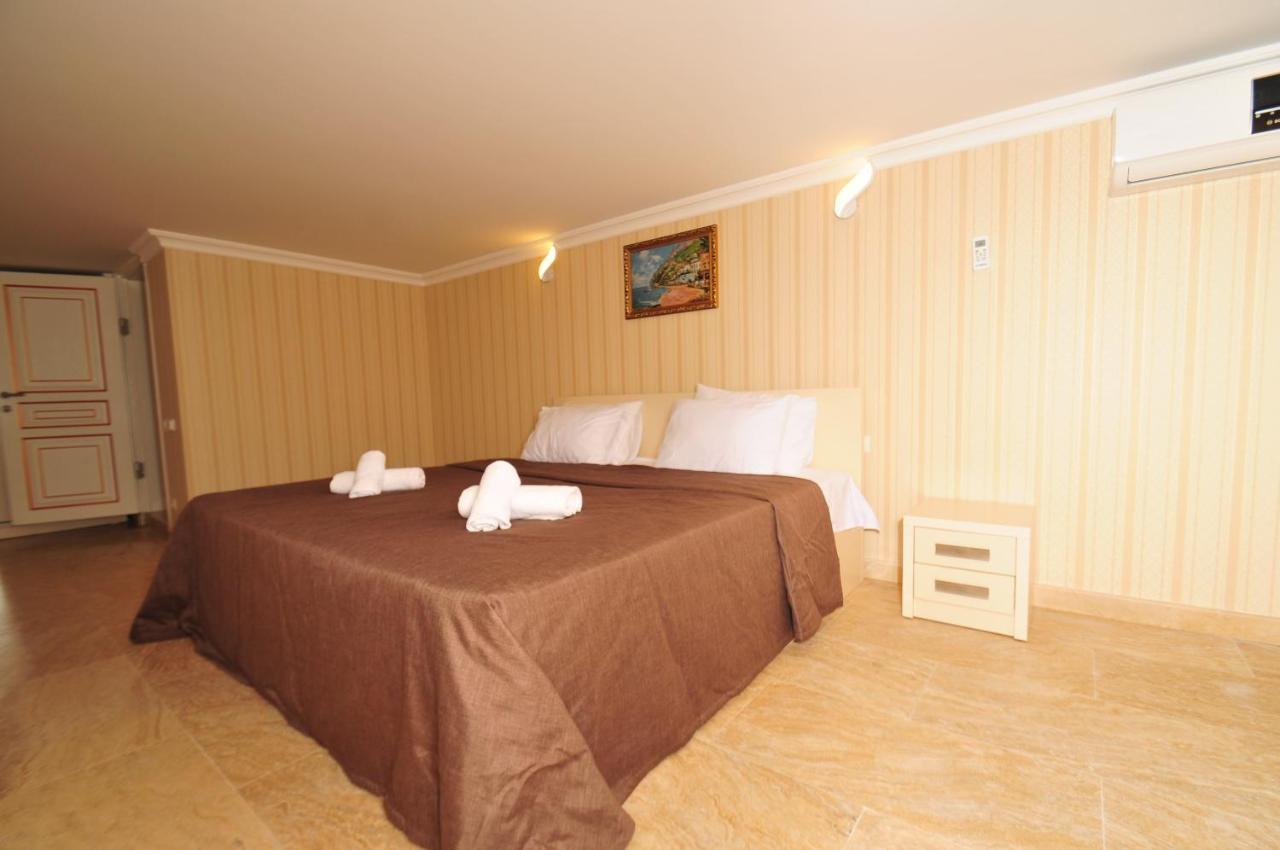 Orbi Apart Hotel In Front Of Aquapark Batoemi Buitenkant foto